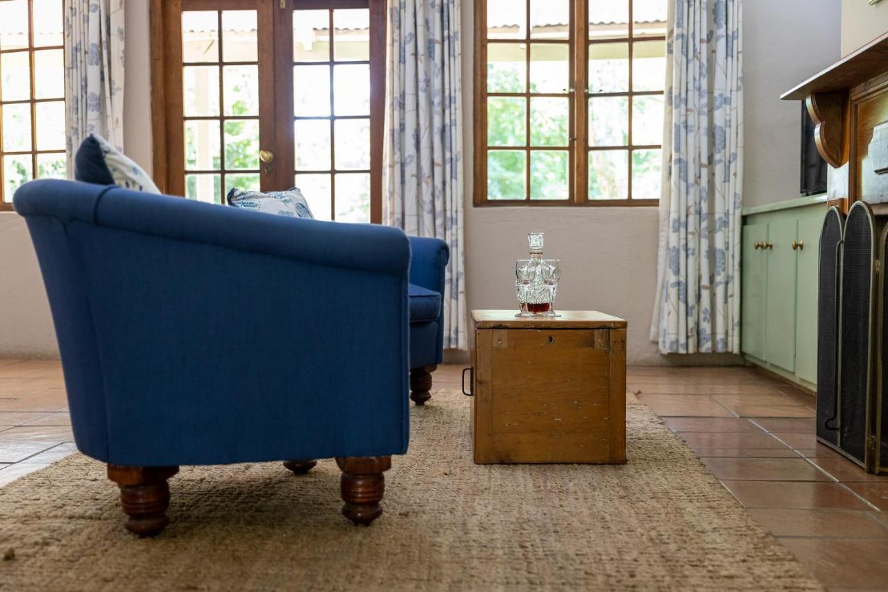 Halliwell Country Inn ホウィック エクステリア 写真