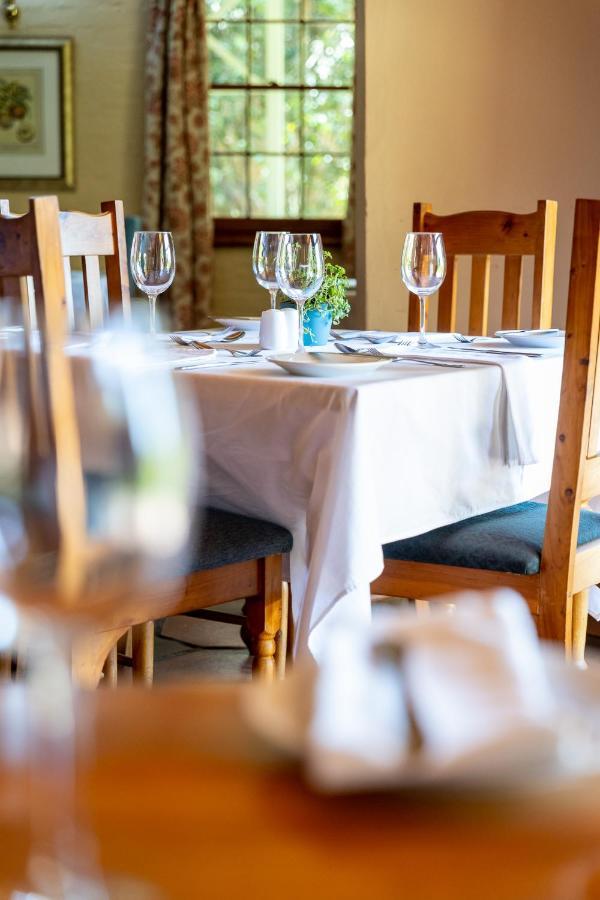 Halliwell Country Inn ホウィック エクステリア 写真